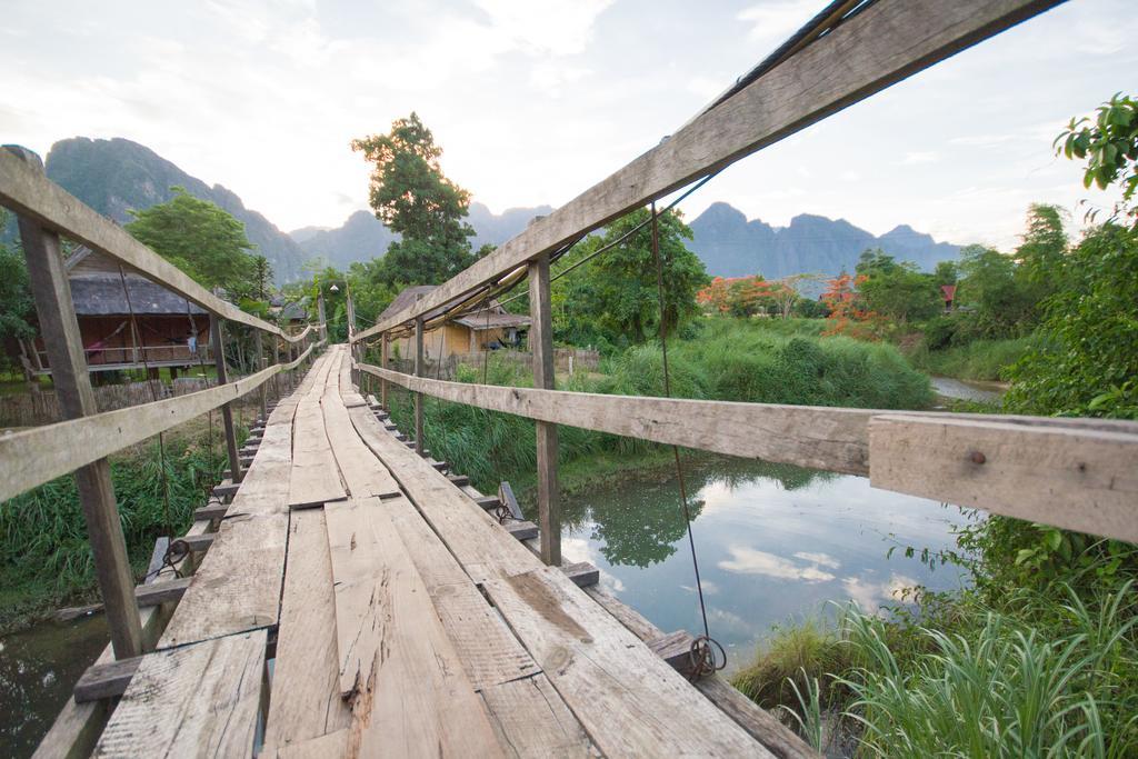 Champa Lao Bungalows Hotel Vang Vieng Exterior photo