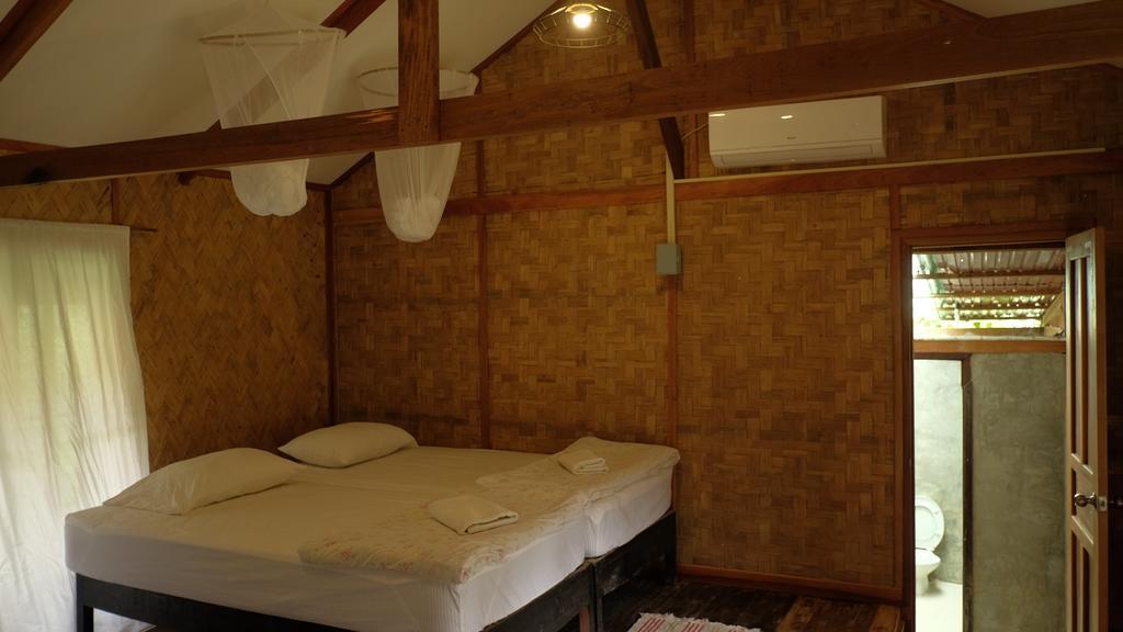 Champa Lao Bungalows Hotel Vang Vieng Exterior photo